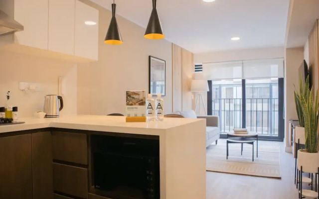 w Impressive 1BR w Balcony in Miraflores