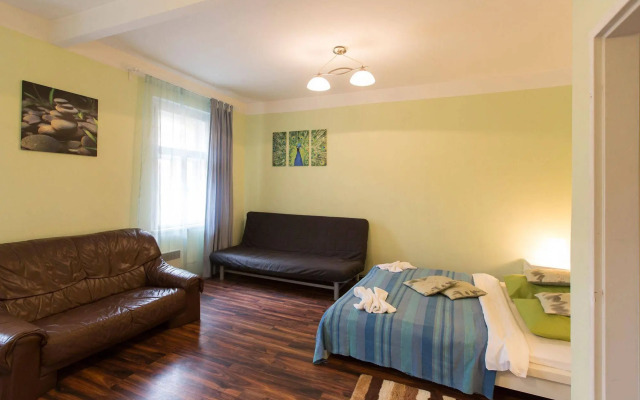 Apartment for Friends