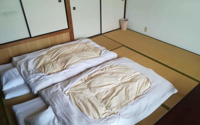 J-Hoppers Lake Biwa Guesthouse - Hostel