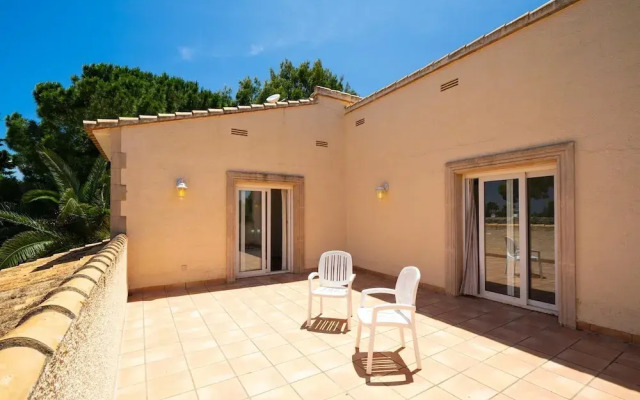 Charming 3-bed Villa in Denia, First Beach Line