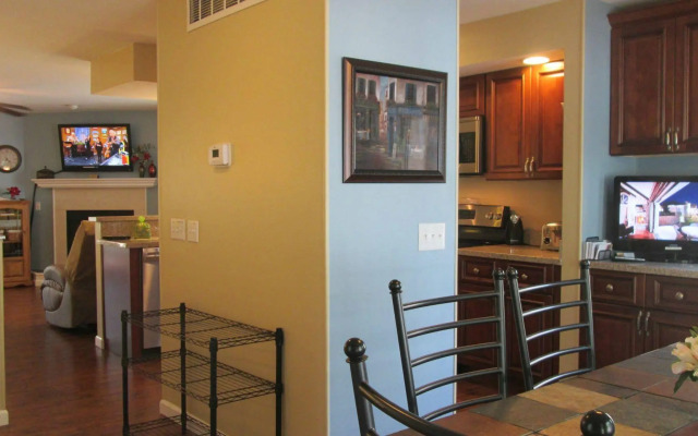 Golf 2 Screen Porches-View-Pointe Royale