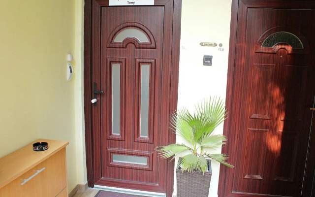 Budapest Center Apartments-Tomy