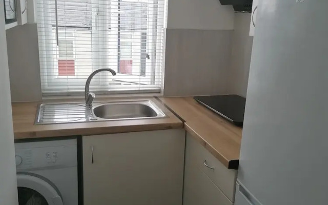Charming 1-bed Apartment in Coventry