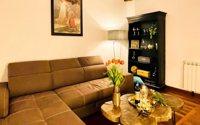 Trevi Fountain Luxury Guesthouse