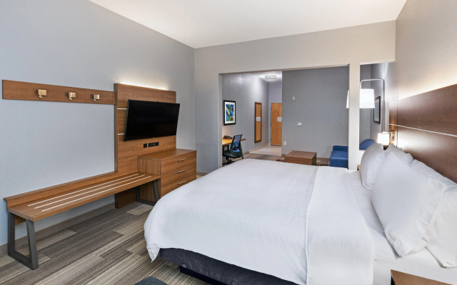 Holiday Inn Express & Suites Austin NE - Hutto by IHG