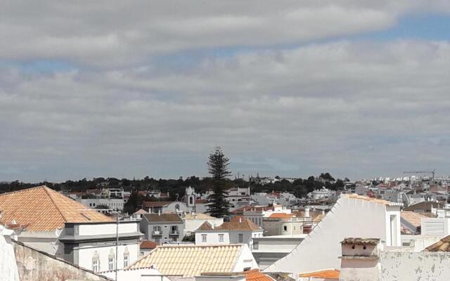 Tavira Downtown Calm House