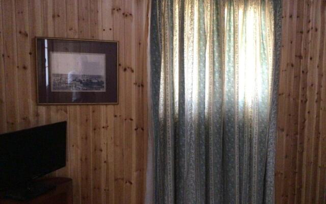 Pervolaris Cottages 2