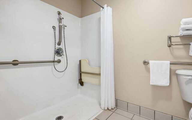 Baymont by Wyndham Fremont