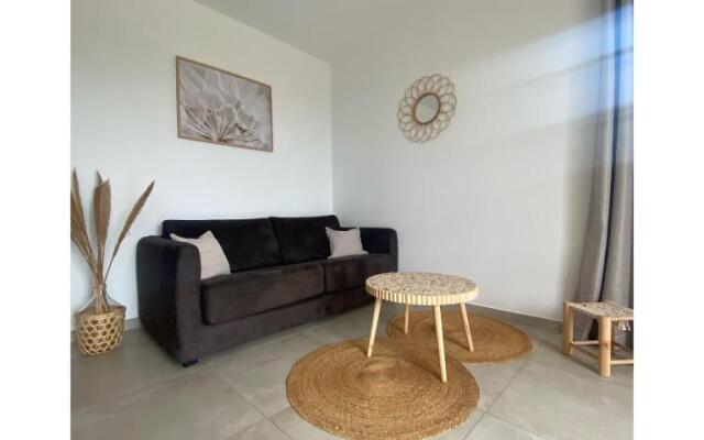 U Fondale, charmant T2, climatisé a 10 minutes des plages