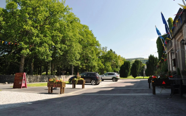 Atholl Arms Hotel