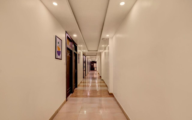 Treebo Riddhi Paradise - 15 mins from Airport