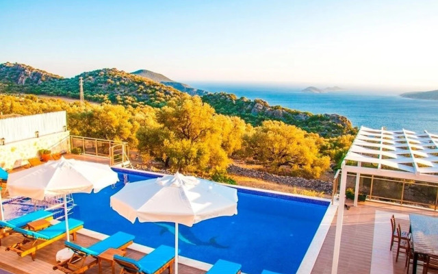 Villa Akca by Akdenizvillam