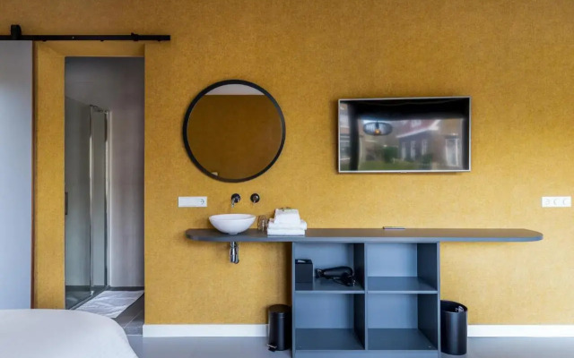 The Sunset Apartments