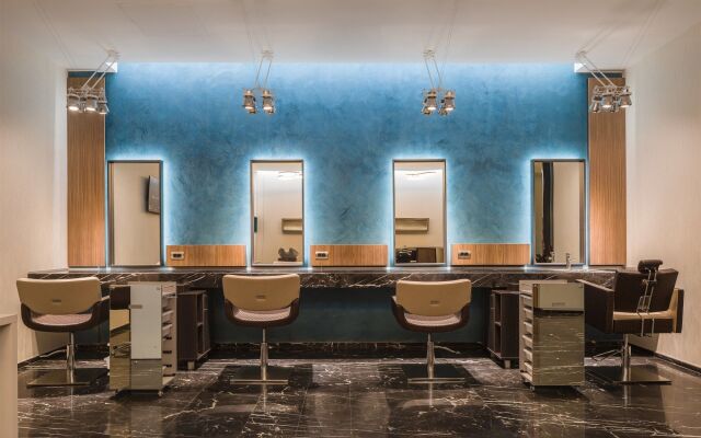 Sky Blue Hotel & Spa