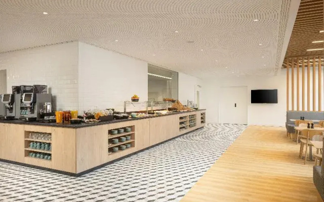 Holiday Inn Express & Suites Sion