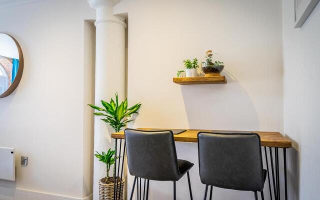 3 Cocoa Suites (parking included)