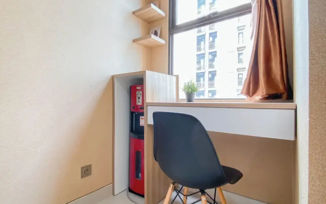 Warm Contemporary Studio Apartment At Transpark Cibubur