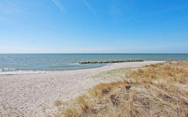 6 Person Holiday Home in Rodby