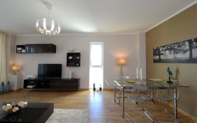 X-Apartment - Serviced Apartments