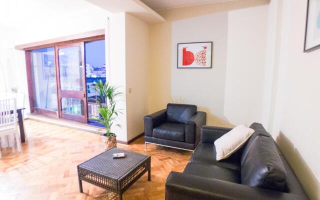 Lvpremier Clerigos RE2 Space Lift AC Balcony