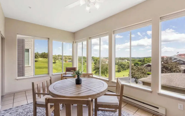 Glorious Relaxation - Golf Course Views