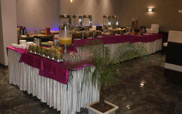 Hotel Orange International