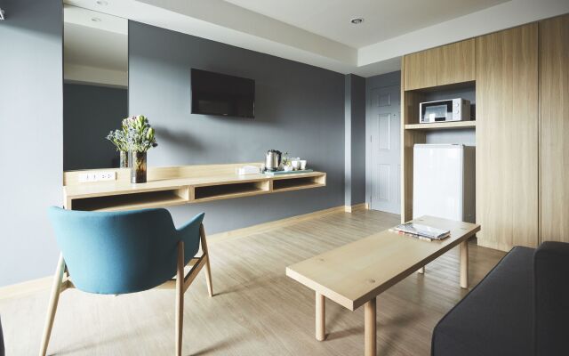 Theorie Hotel Sukhumvit 107 by SLH