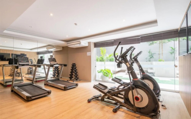 Modern 1Br New Flat w Terrace Pool Gym