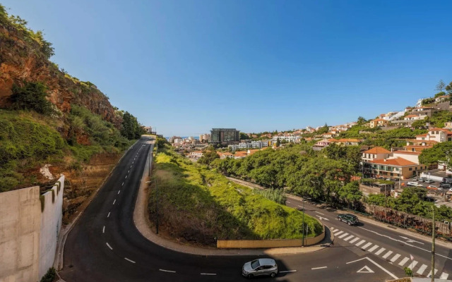Funchal, With Pool - Uptown 13 Apartment