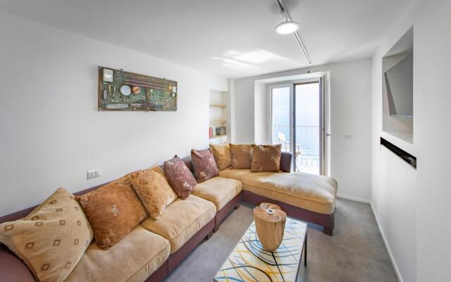 La Casa del Pescatore - by MyHomeInComo