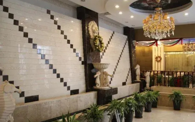 Universal House Haiyi Hotel
