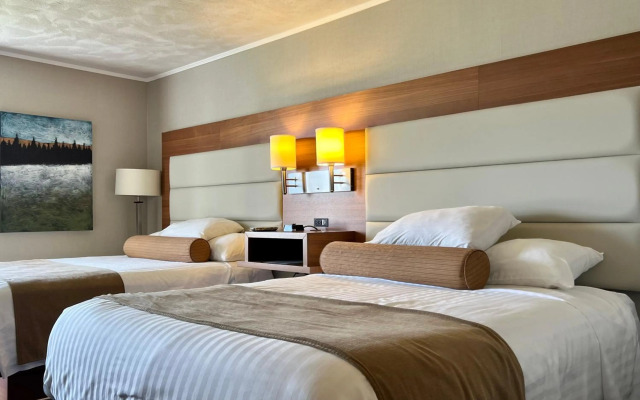 Atlantic Host Hotel, Trademark Collection by Wyndham