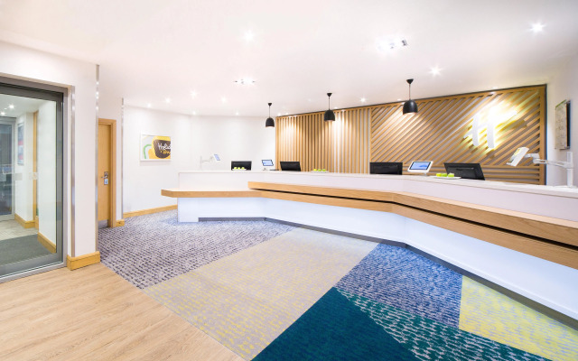 Holiday Inn London-Gatwick Airport by IHG