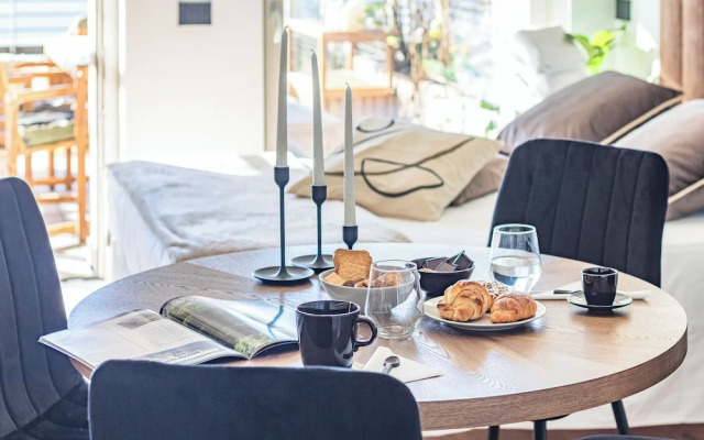 Aurora Apartment