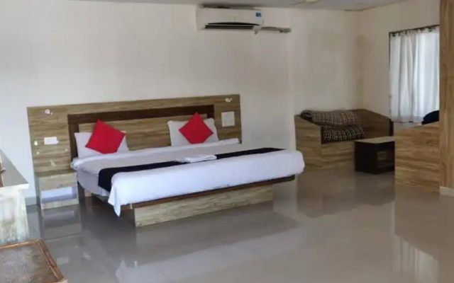 Etranger Resorts