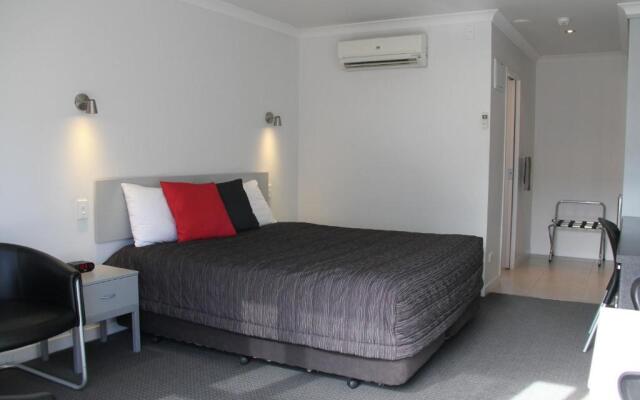 Pukekura Motor Lodge