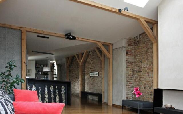 Spacious loft in Art Nouveau area
