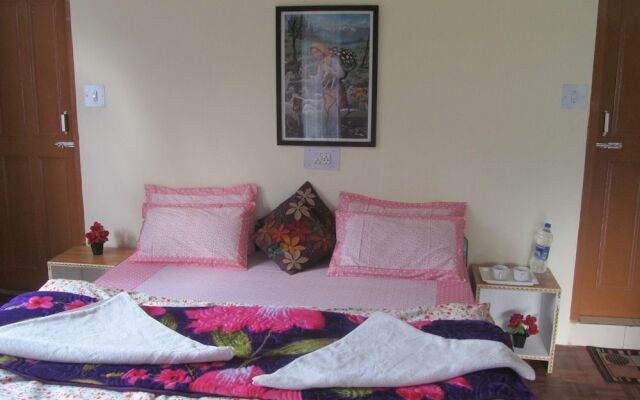 Manali top Inn & Cafe