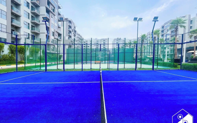 Bright 2bed Family Home: Pool, Gym & Kids Play