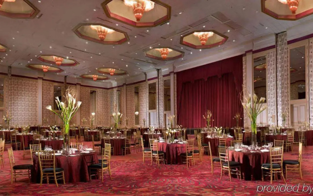 Renaissance Dallas Addison Hotel