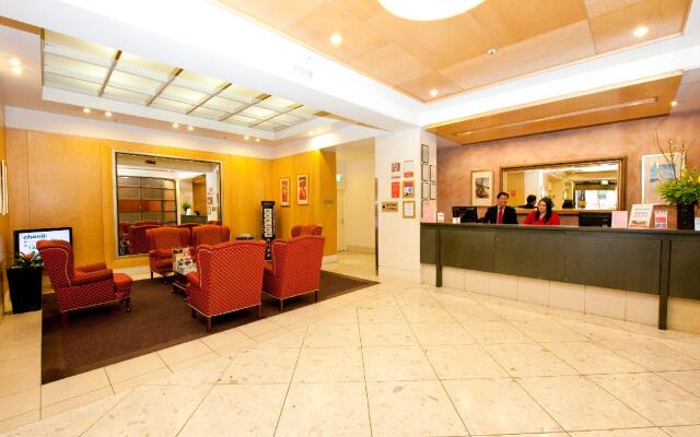 Metro Hotel on Pitt