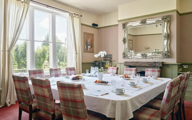 Tennant Arms Hotel