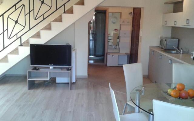 Summer Breeze Apartments