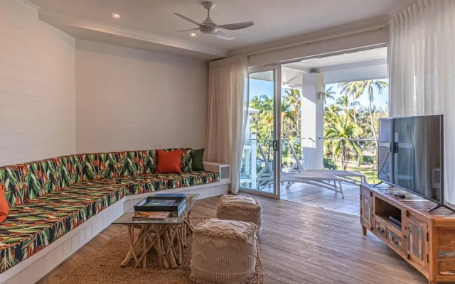 Latitude 16 Beaches