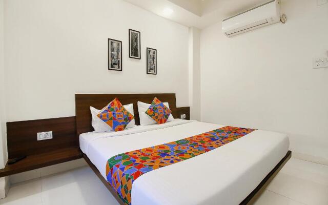 FabHotel Comfortable Stay