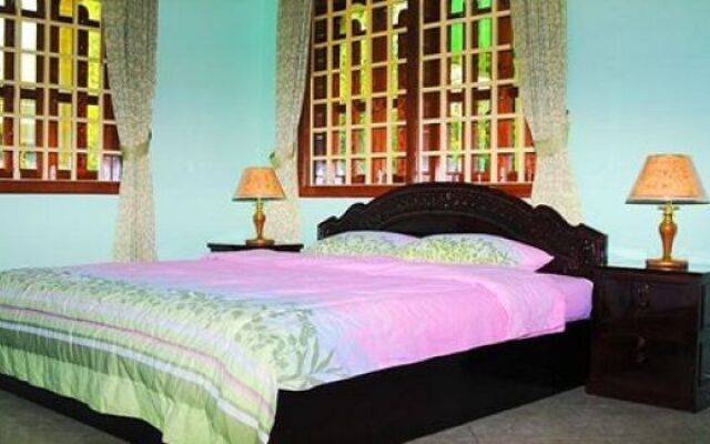 Queen Na Guest House