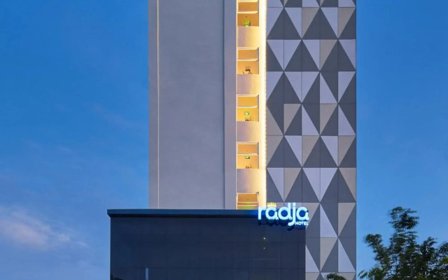 Radja Art and Boutique Hotel Simpang Lima