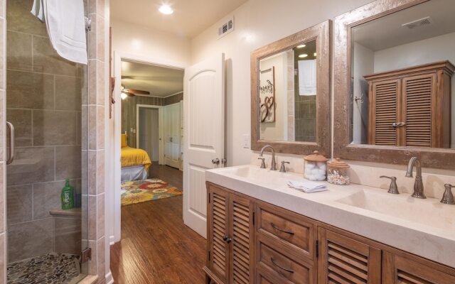 Sunset Lake Haus by RedAwning