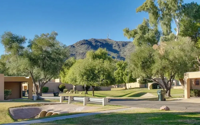 Phoenix Home: Golf, Hike, & Explore Downtown!