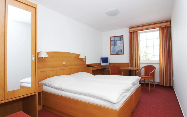 Hotel Avion